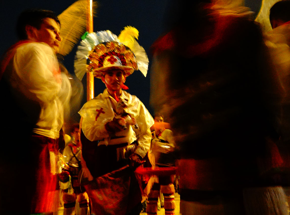 blog_0000s_0004_Su enorme riqueza en danzas